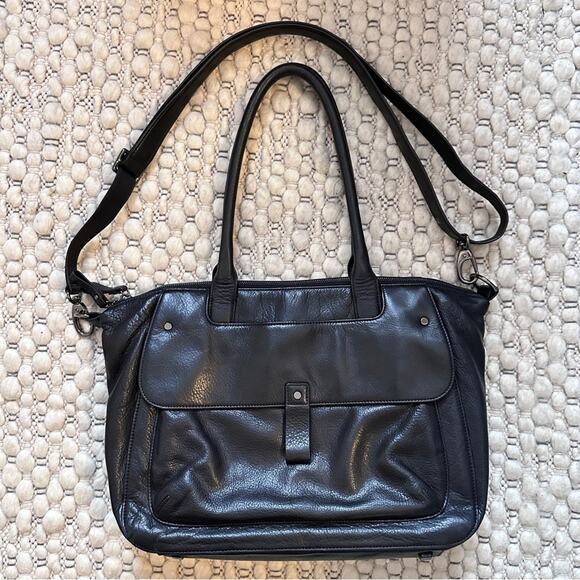 Levenger Handbags - Levenger Convertible Black Leather Briefcase Tote Handbag